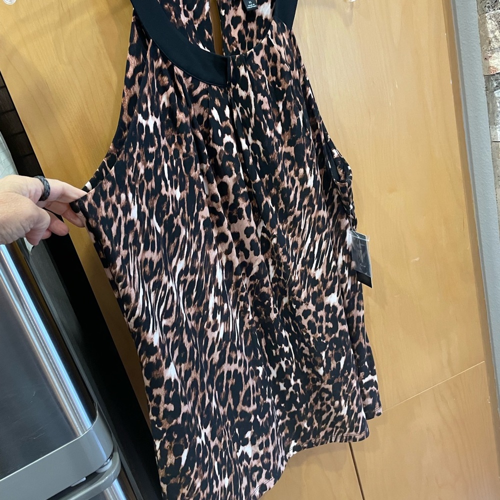 NEW! High neck INC top - Picture 2 of 12